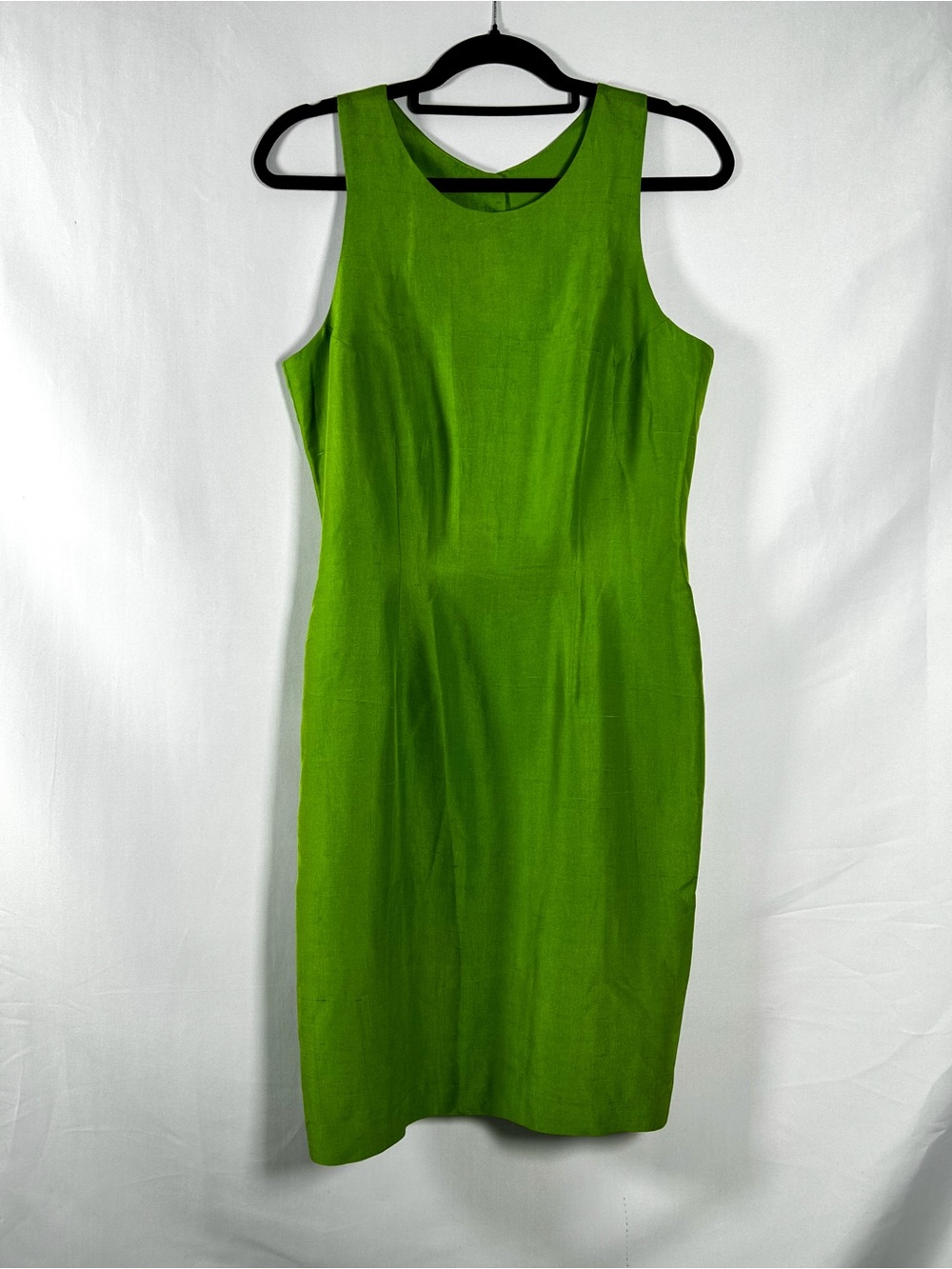 Vintage 1960s Silk Sheath with Keyhole Back
